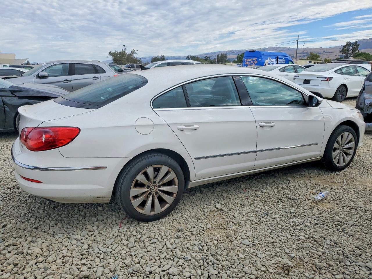 2011 VOLKSWAGEN CC