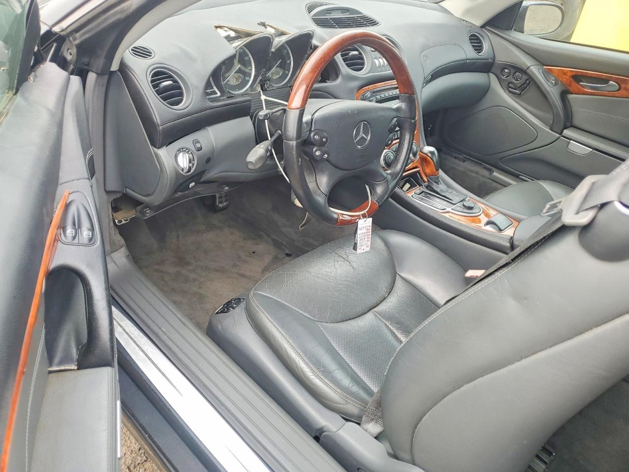 2004 MERCEDES-BENZ SL-CLASS