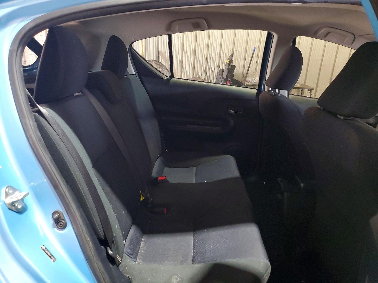 2015 TOYOTA PRIUS