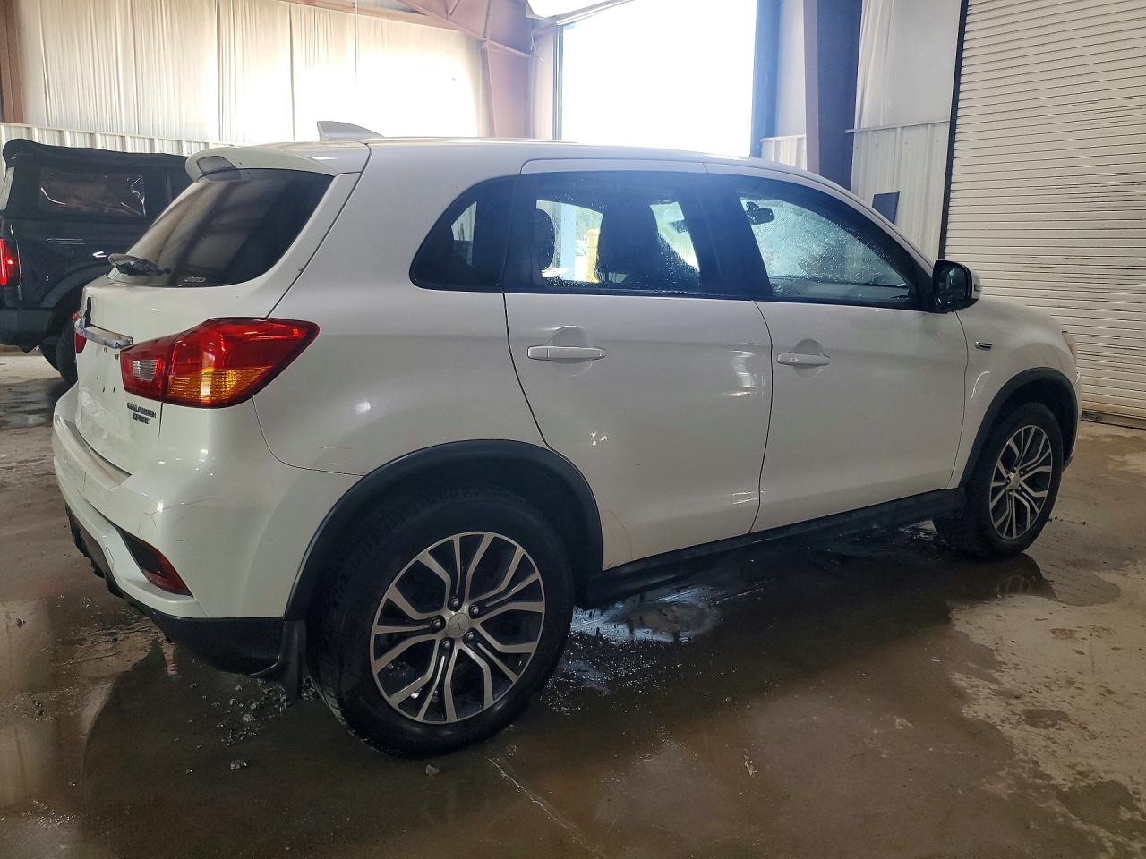 2018 MITSUBISHI OUTLANDER