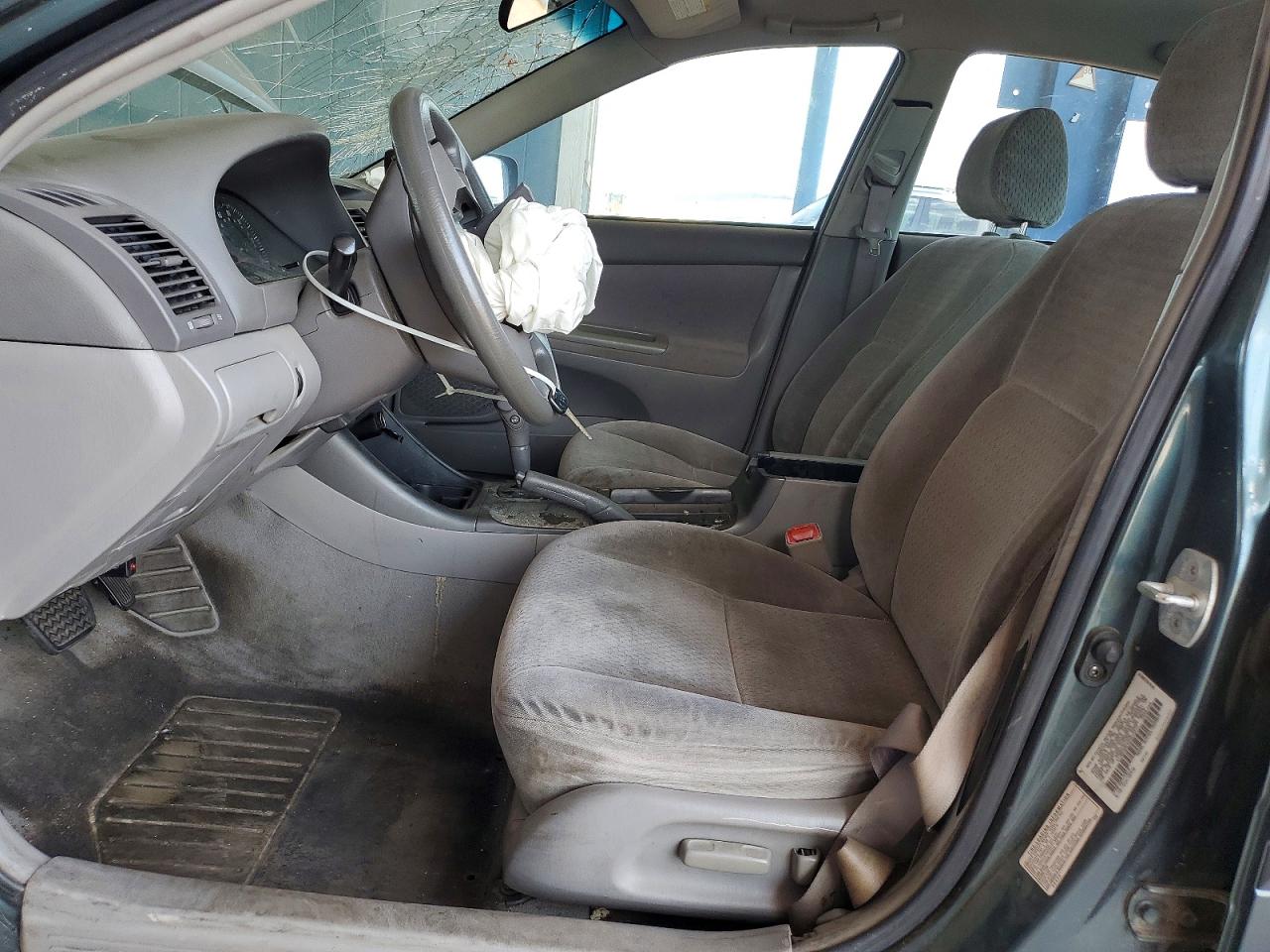 2002 TOYOTA CAMRY
