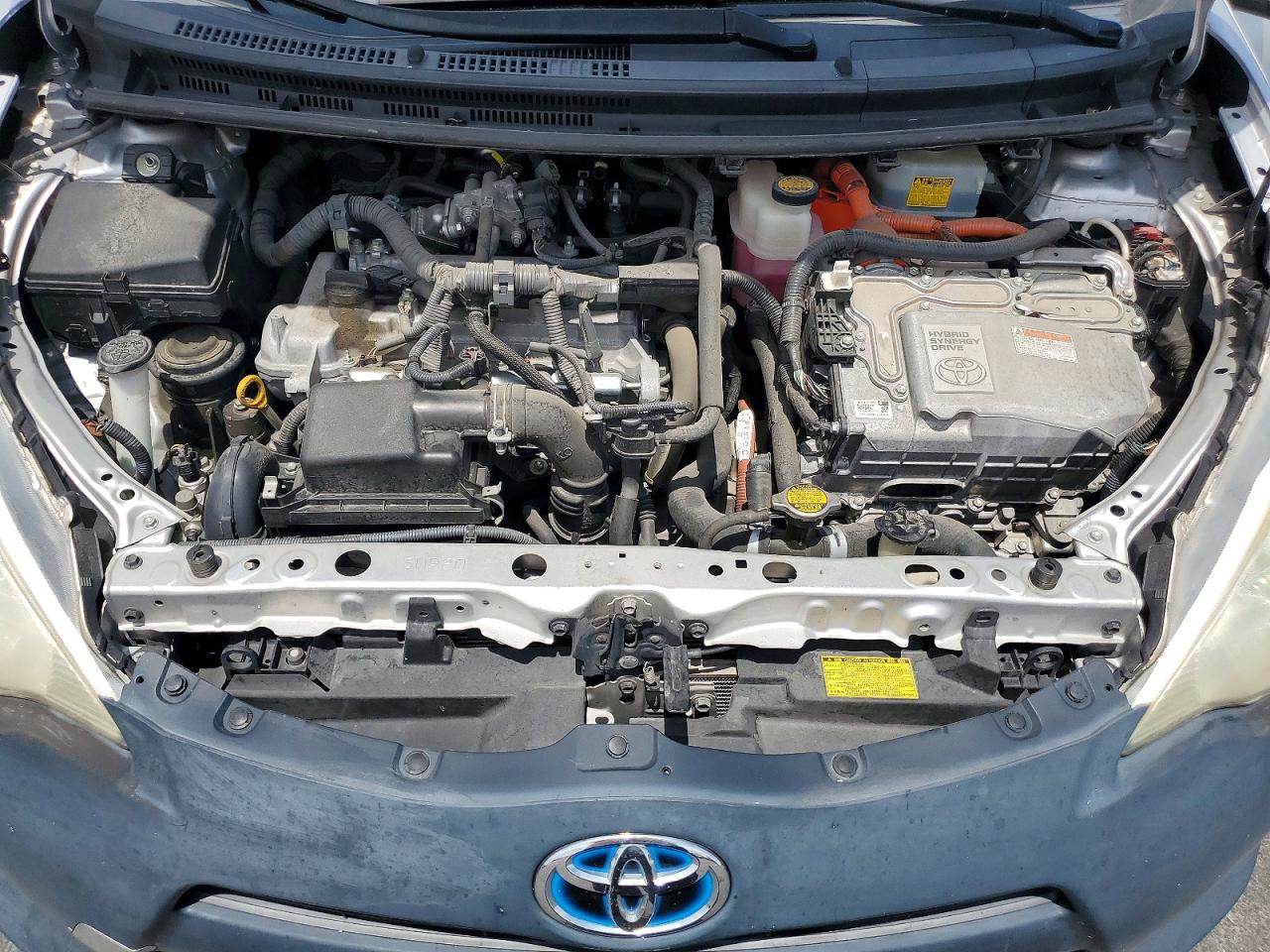 2013 TOYOTA PRIUS