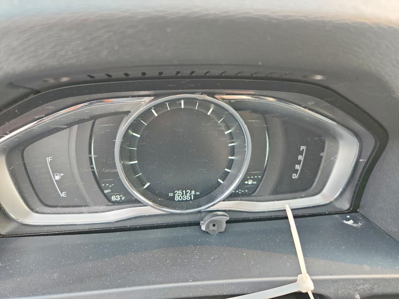 2017 VOLVO V60