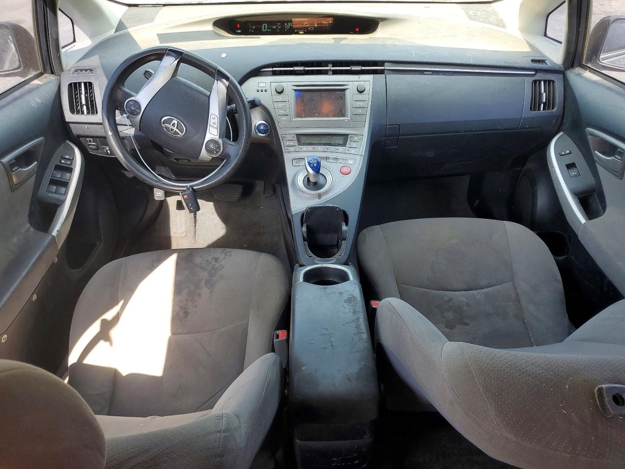 2015 TOYOTA PRIUS