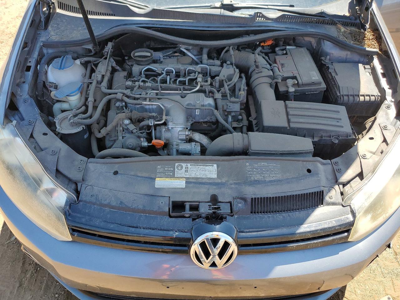2011 VOLKSWAGEN GOLF