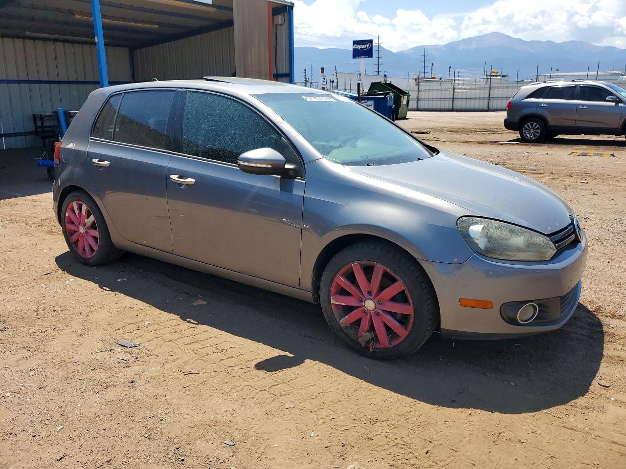 2011 VOLKSWAGEN GOLF