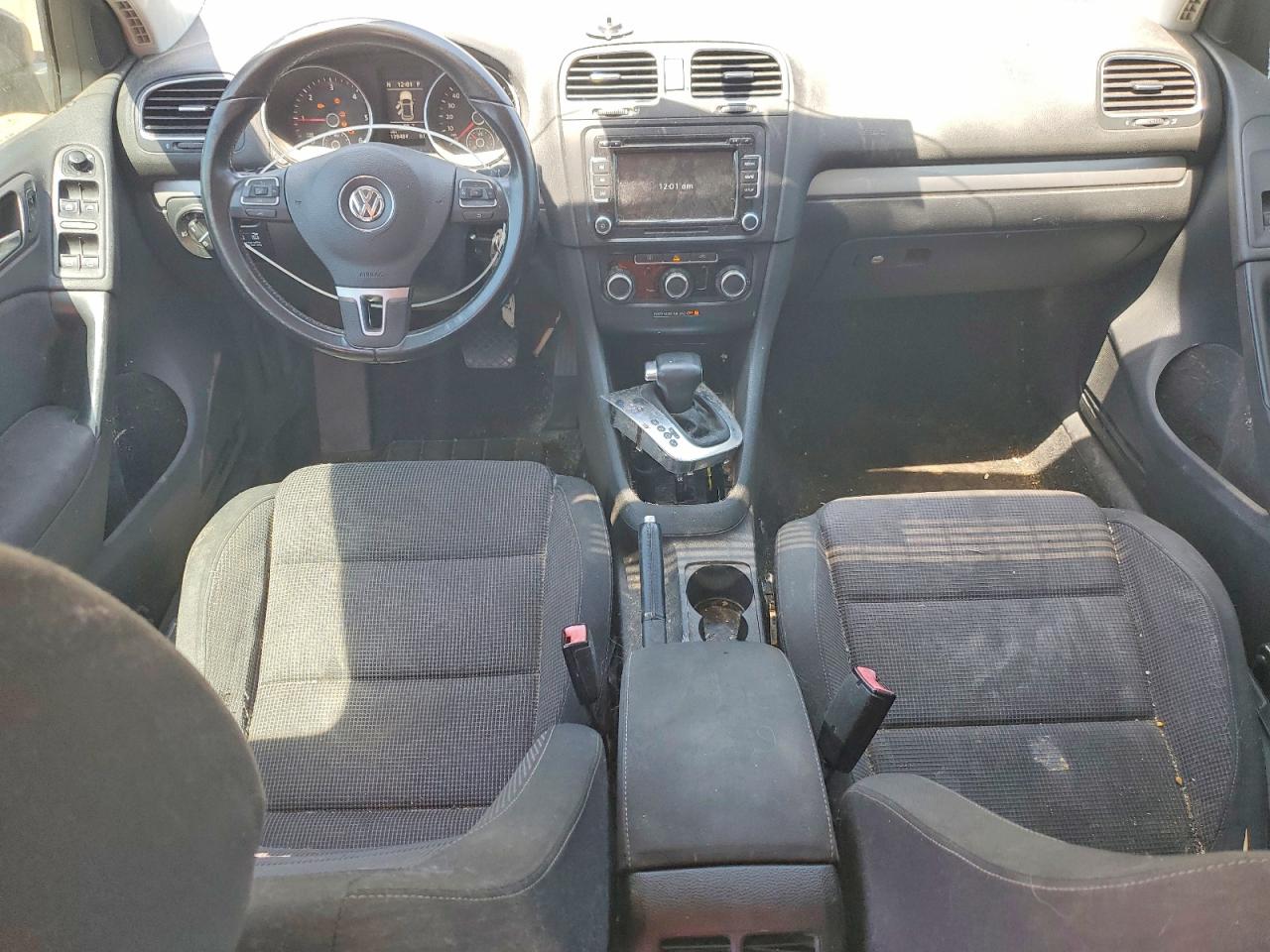 2011 VOLKSWAGEN GOLF