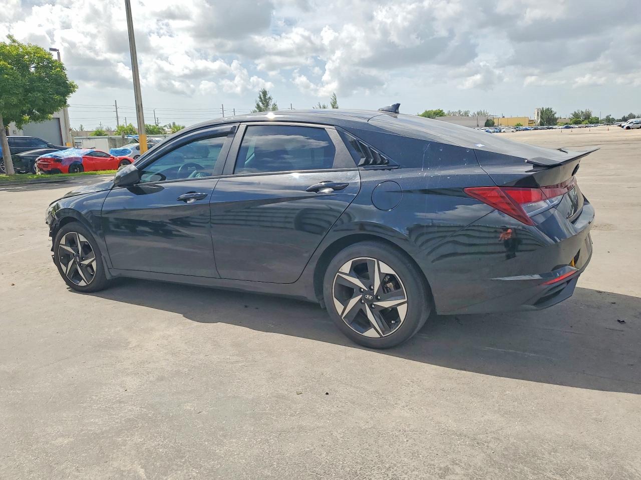 2023 HYUNDAI ELANTRA
