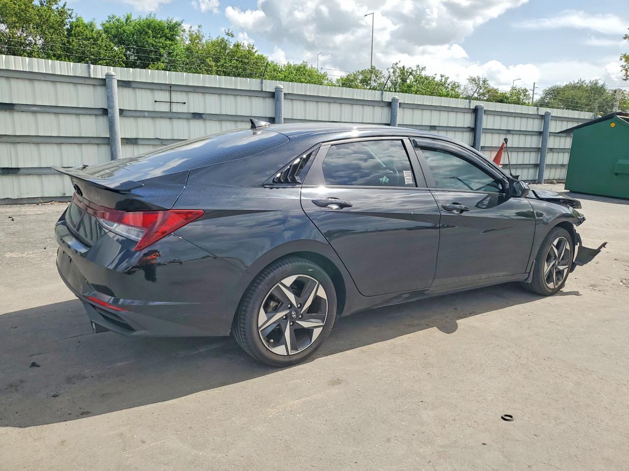 2023 HYUNDAI ELANTRA