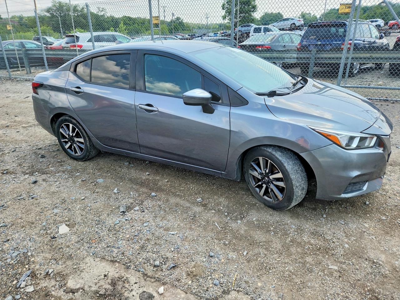 2021 NISSAN VERSA