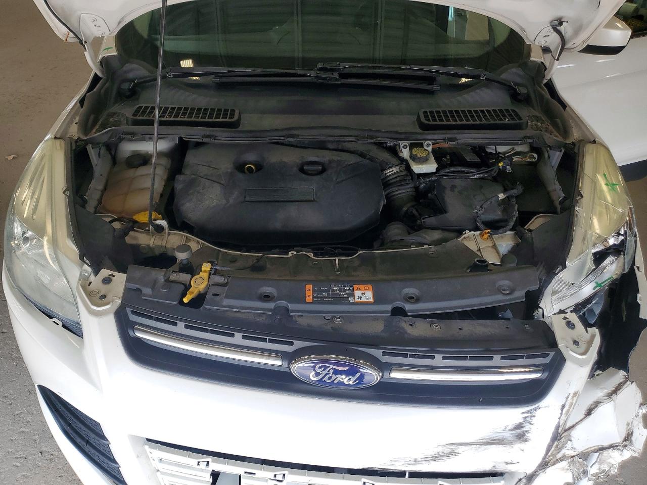 2015 FORD ESCAPE SE