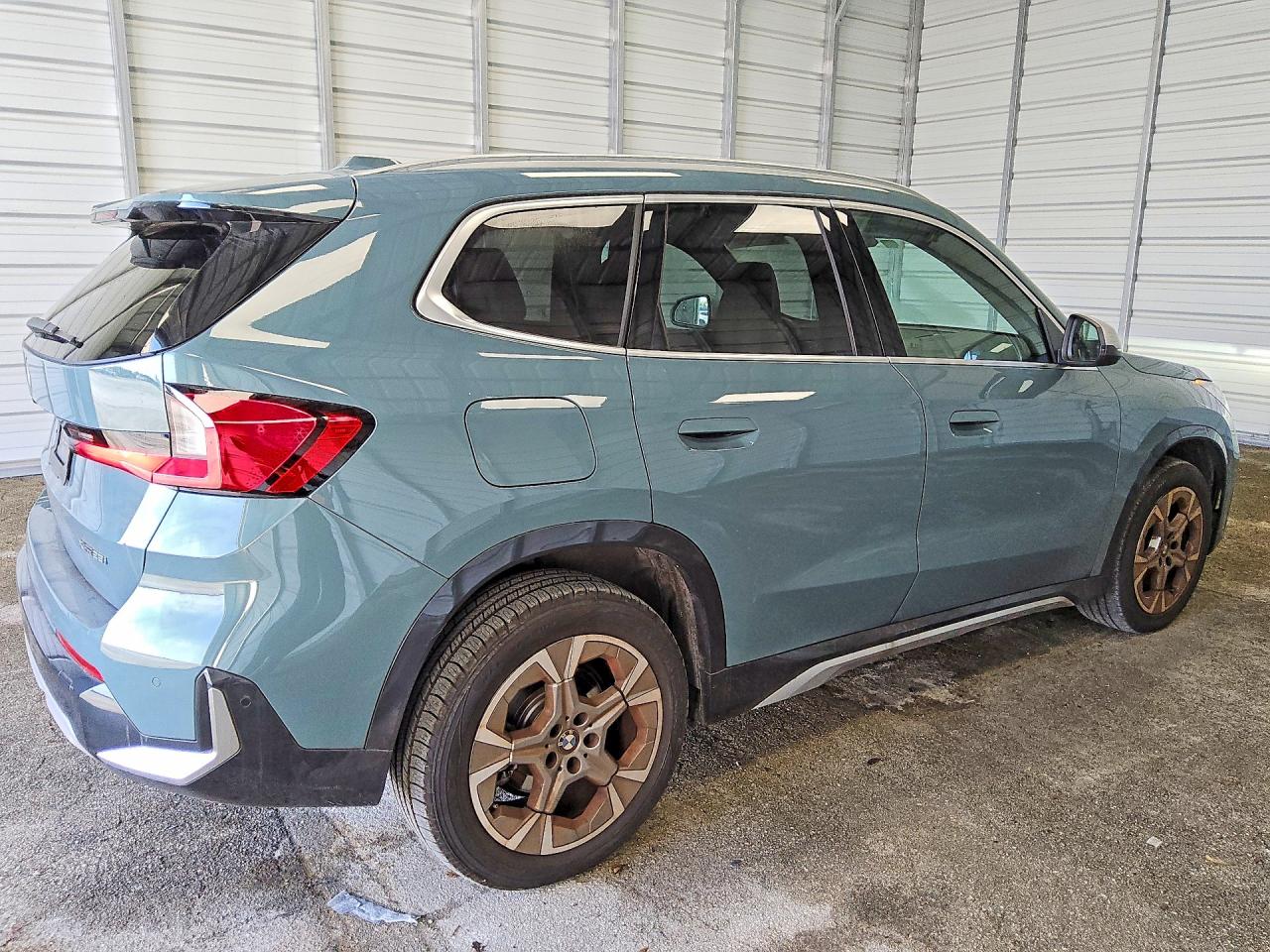 2024 BMW X1