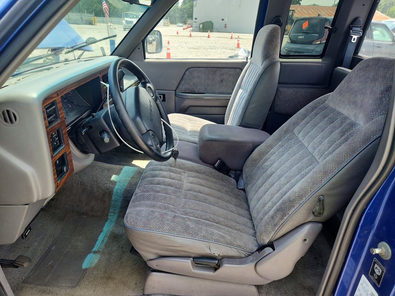 1996 DODGE DAKOTA