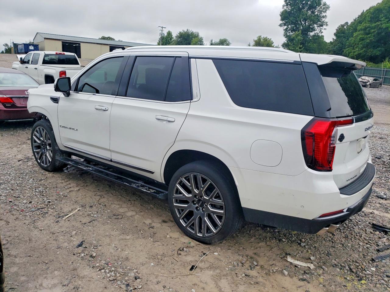 2025 GMC YUKON