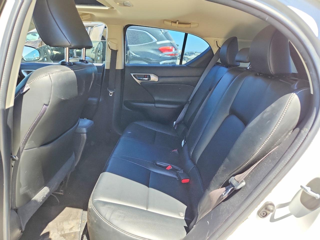 2016 LEXUS CT 200
