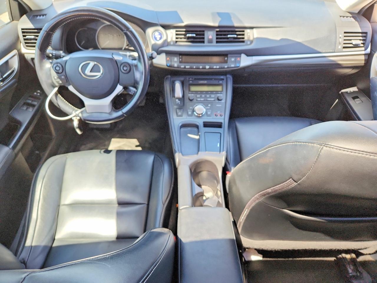 2016 LEXUS CT 200