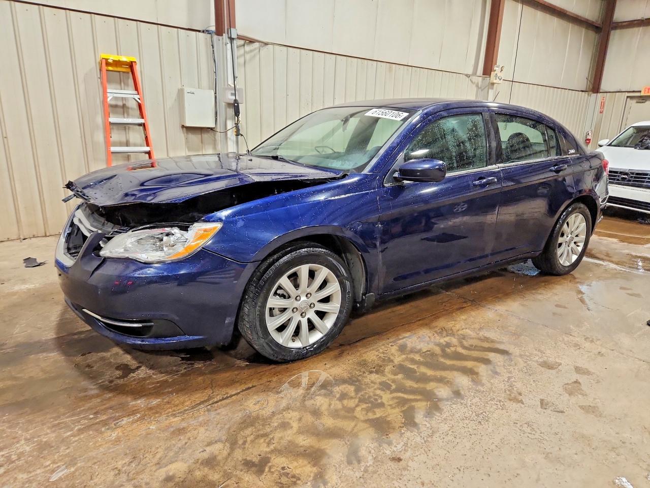 2013 CHRYSLER 200