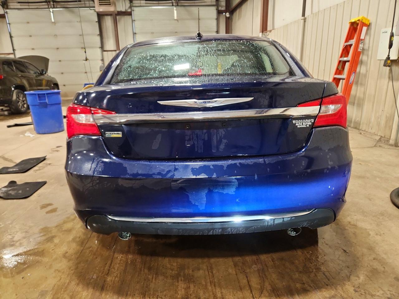 2013 CHRYSLER 200