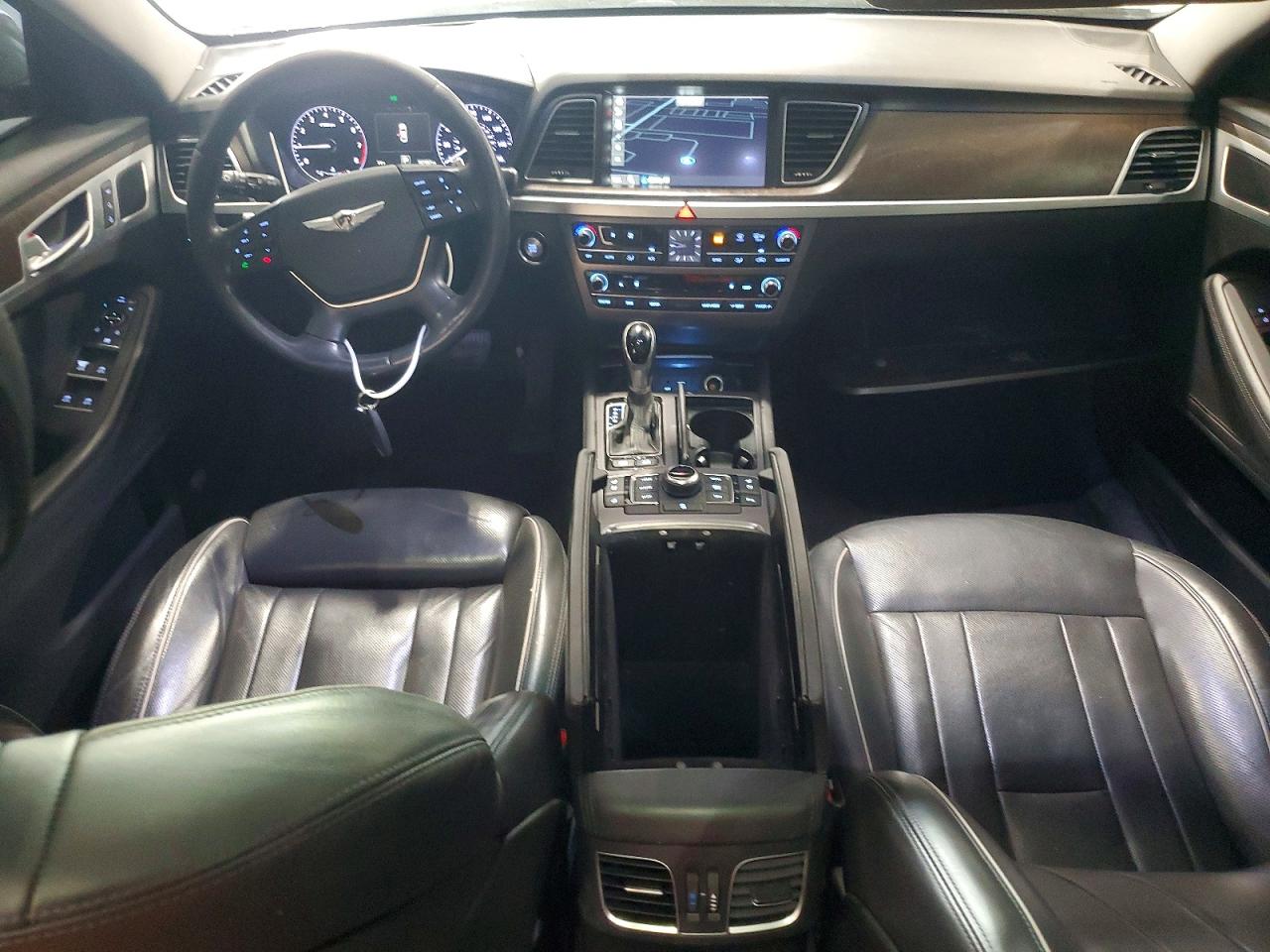 2016 HYUNDAI GENESIS