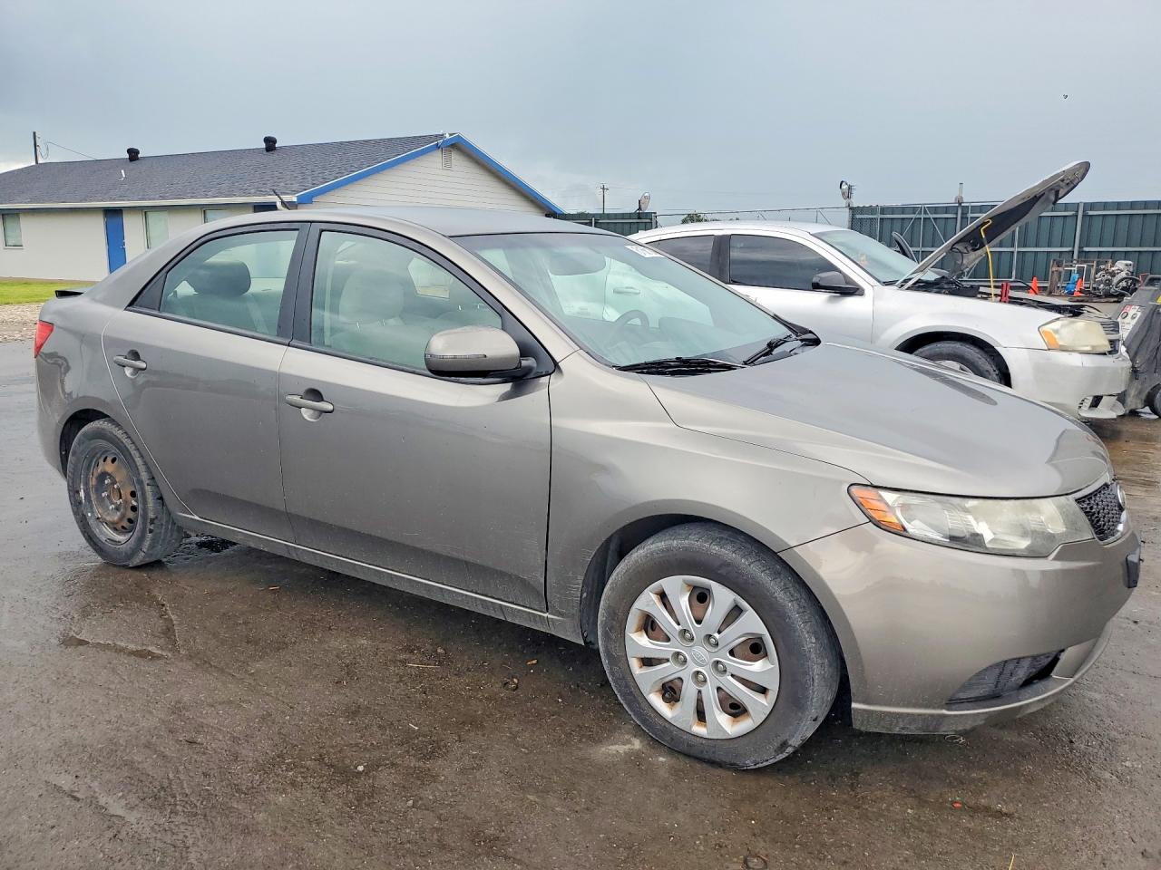 2011 KIA FORTE