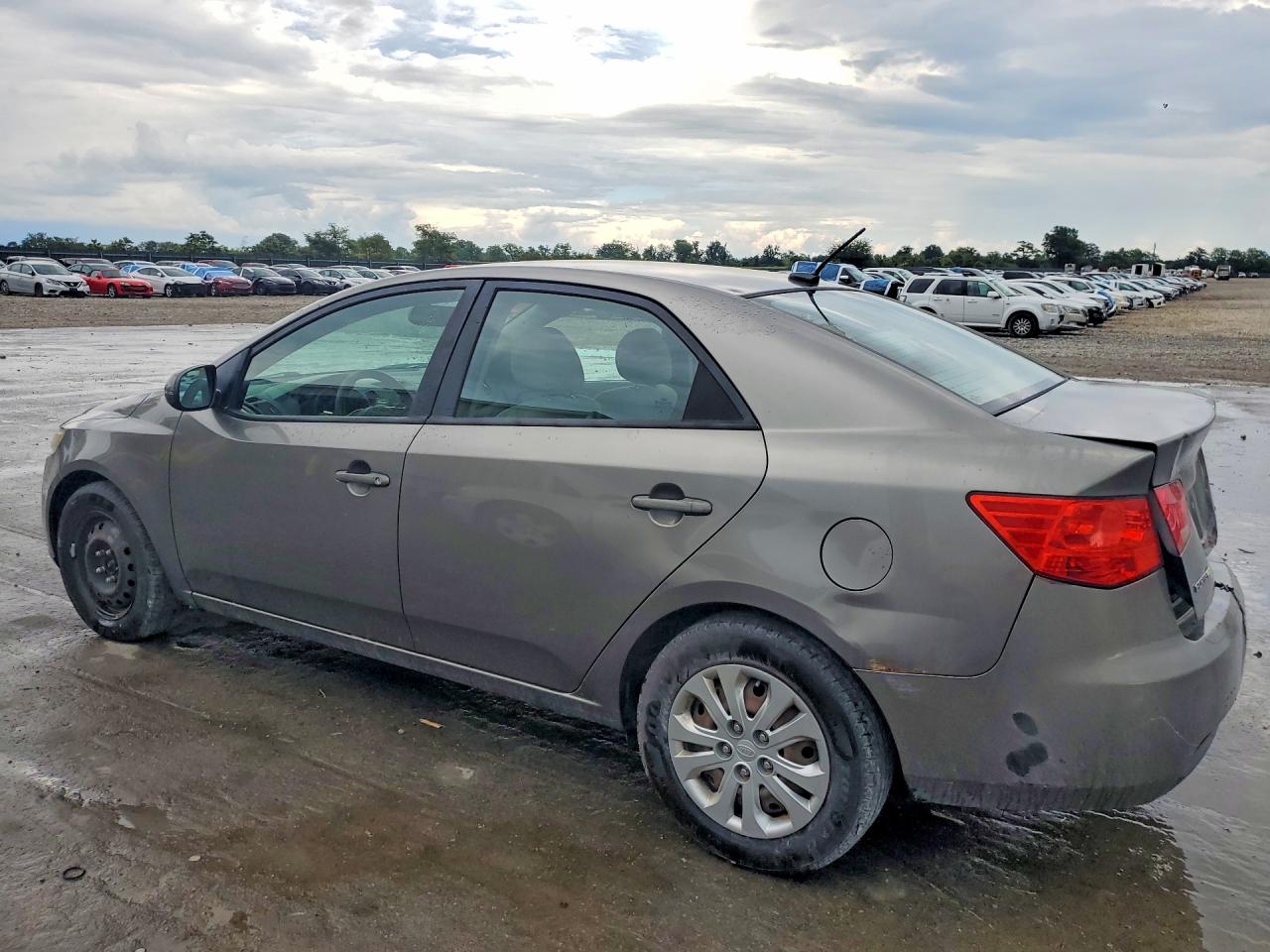 2011 KIA FORTE