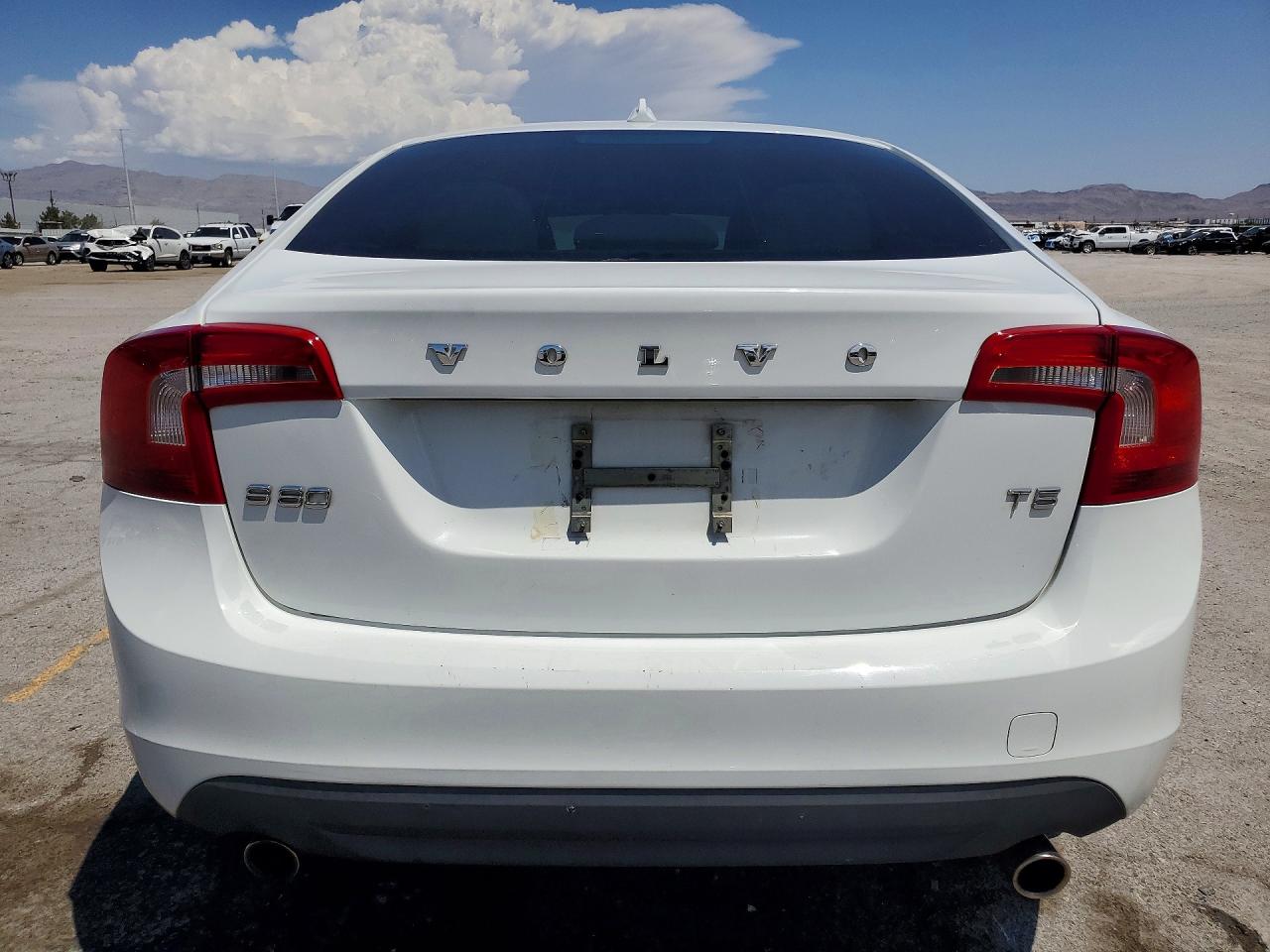 2012 VOLVO S60