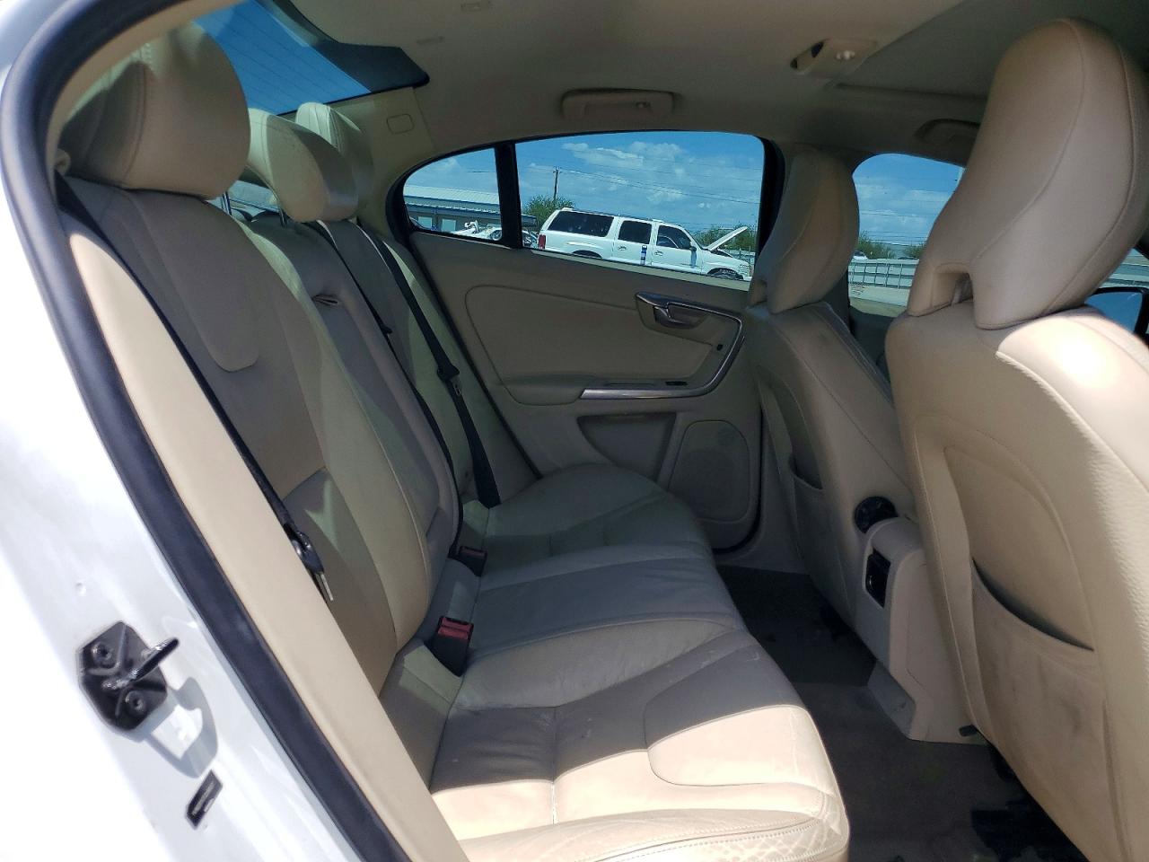 2012 VOLVO S60