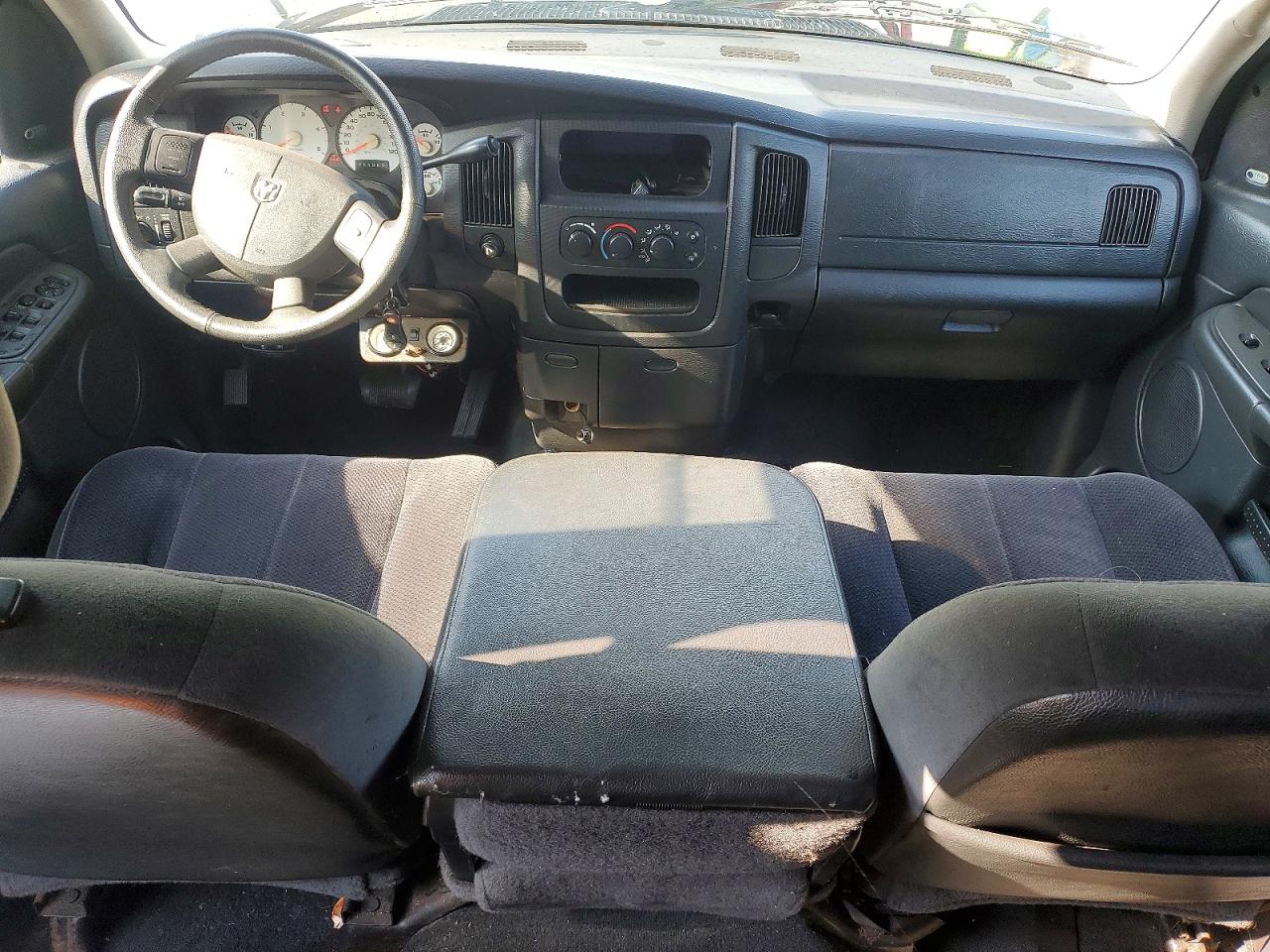 2004 DODGE RAM 3500