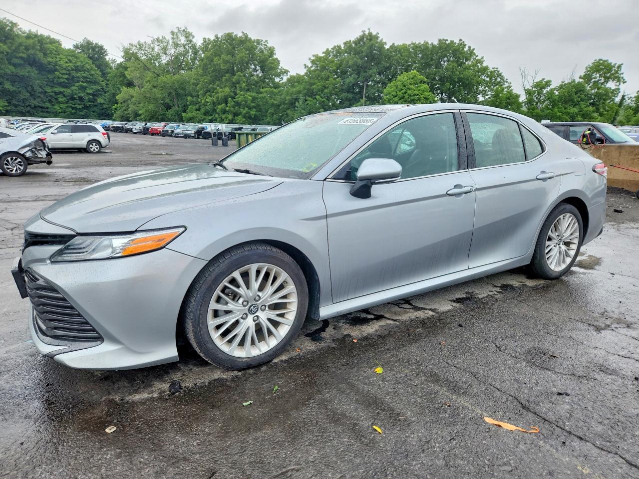 2019 TOYOTA CAMRY