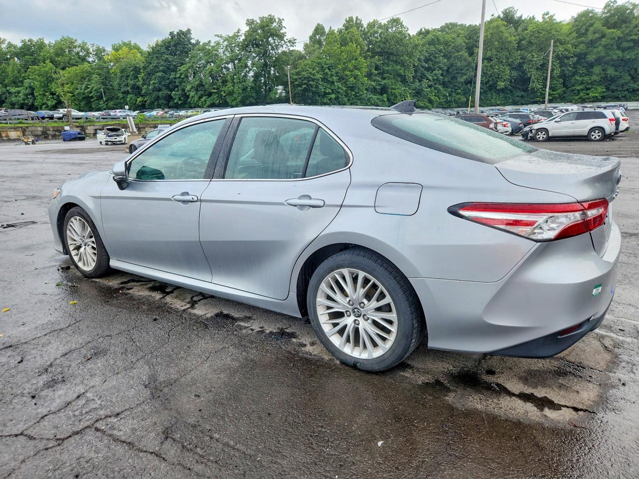 2019 TOYOTA CAMRY