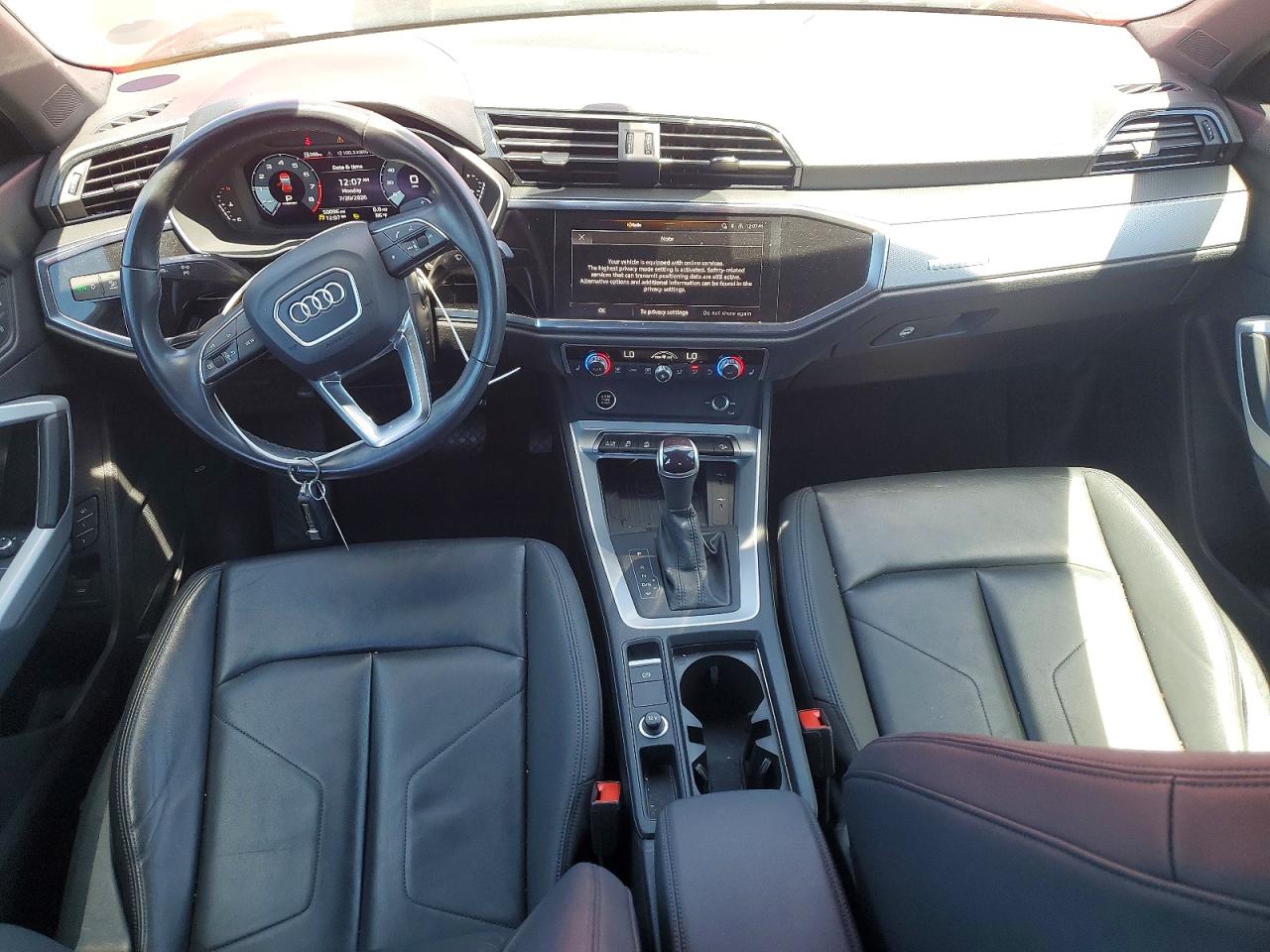 2024 AUDI Q3