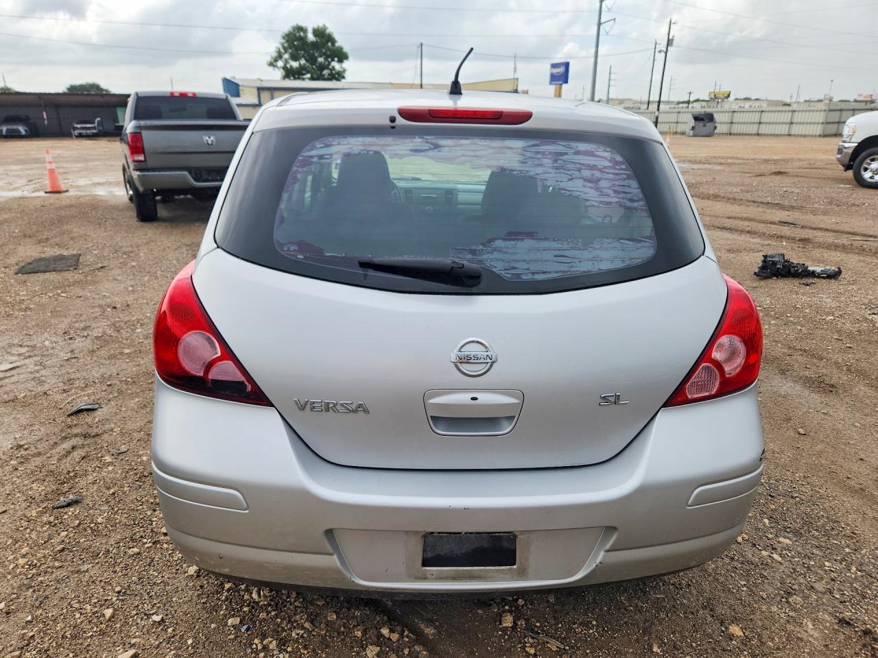 2009 NISSAN VERSA