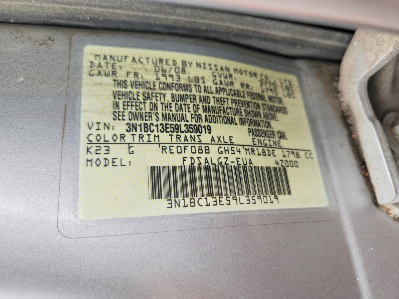 2009 NISSAN VERSA