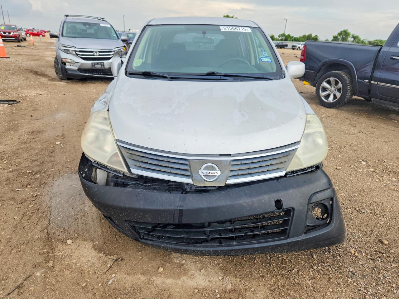 2009 NISSAN VERSA