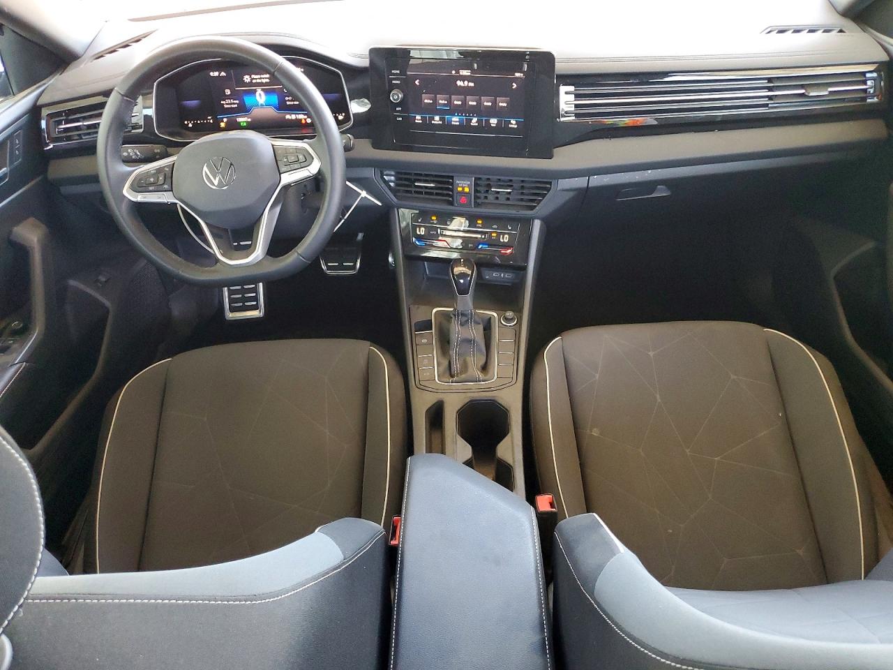 2025 VOLKSWAGEN JETTA