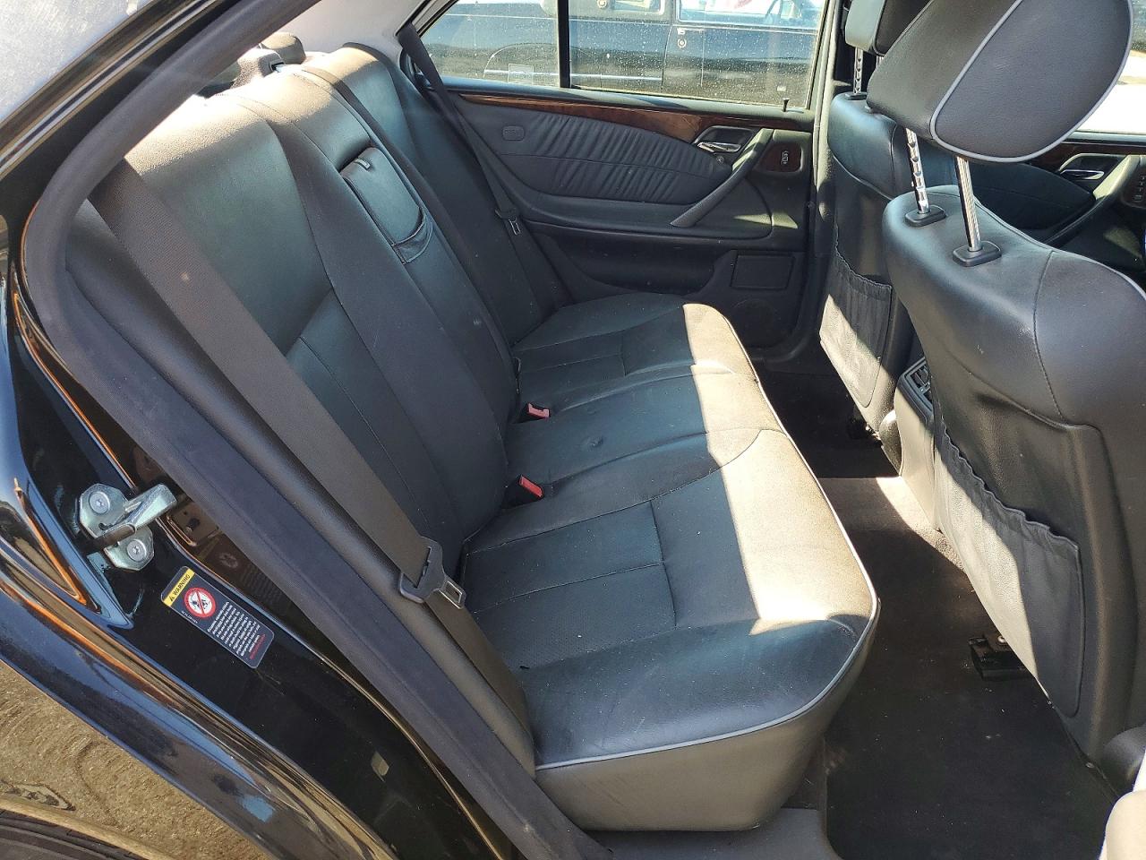 2000 MERCEDES-BENZ E-CLASS