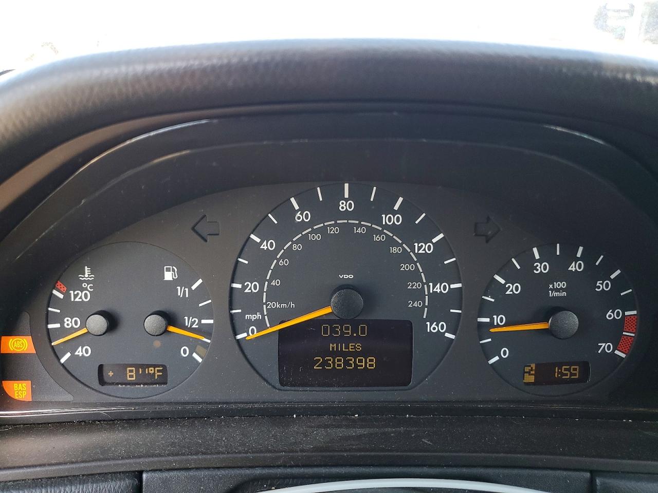 2000 MERCEDES-BENZ E-CLASS