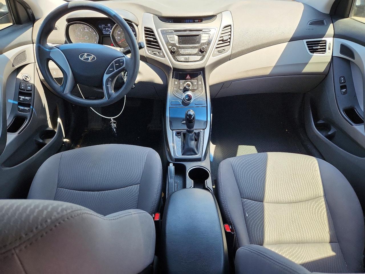 2016 HYUNDAI ELANTRA