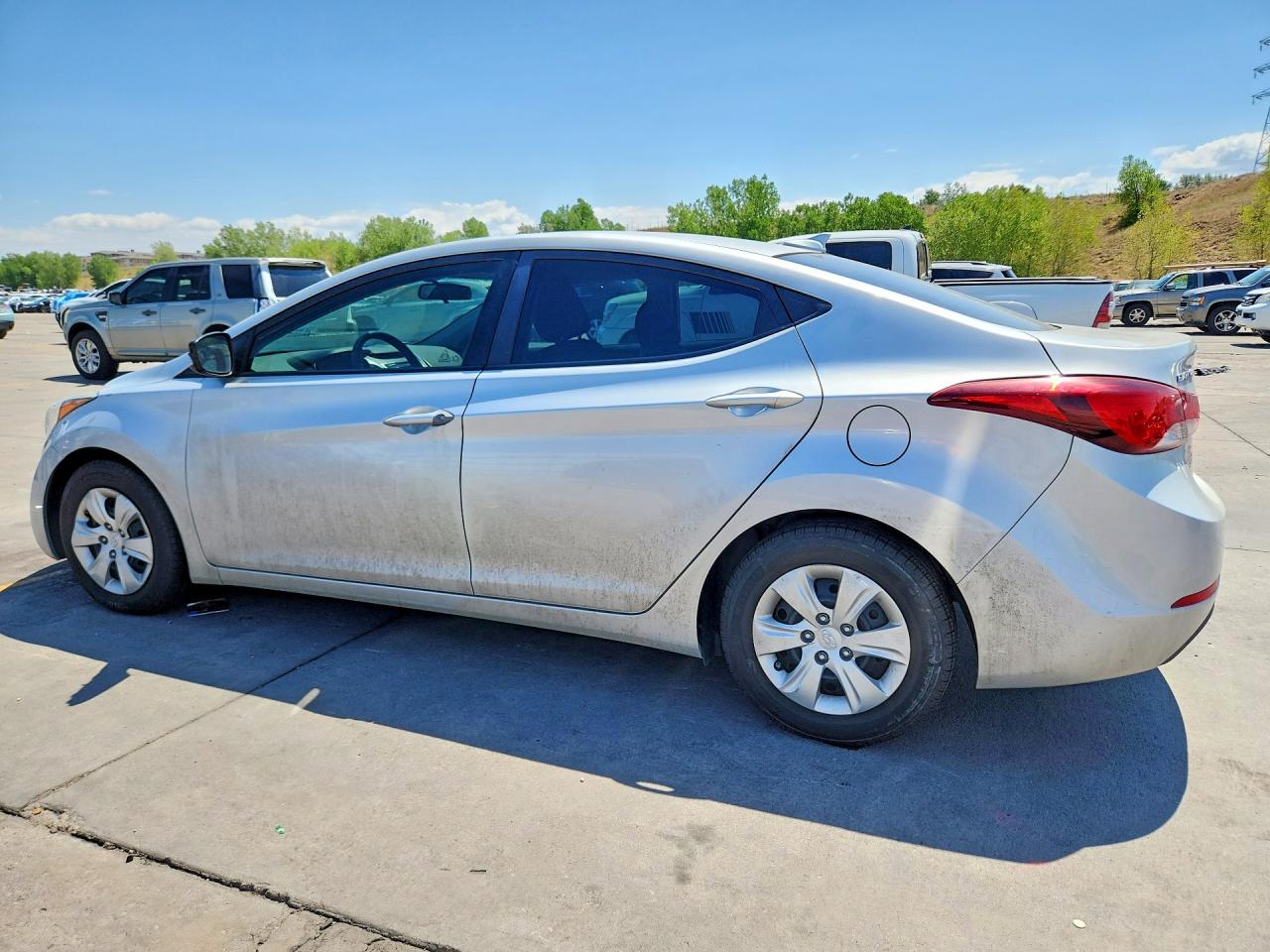 2016 HYUNDAI ELANTRA