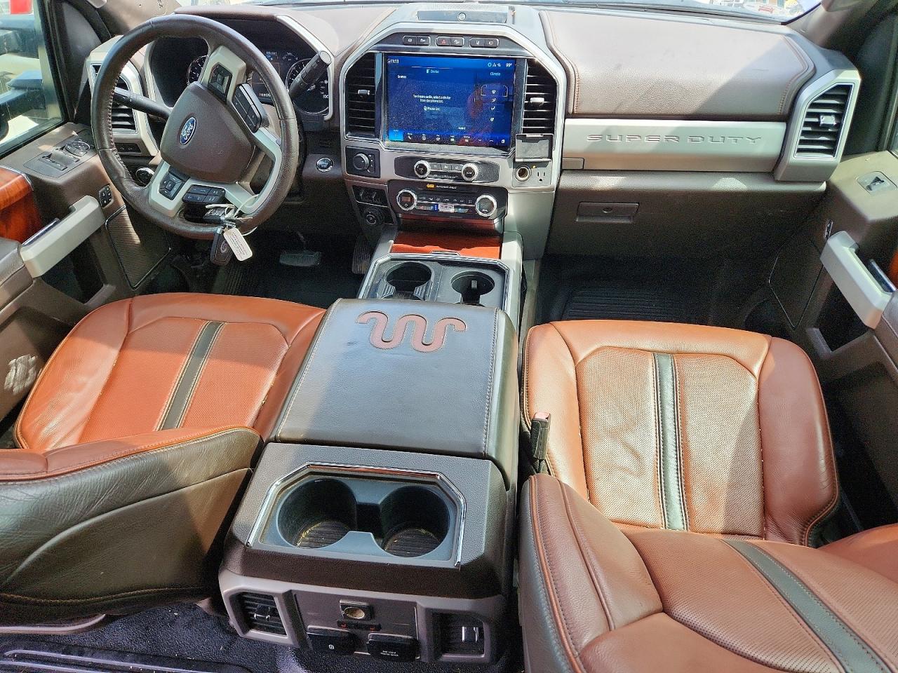 2022 FORD F350