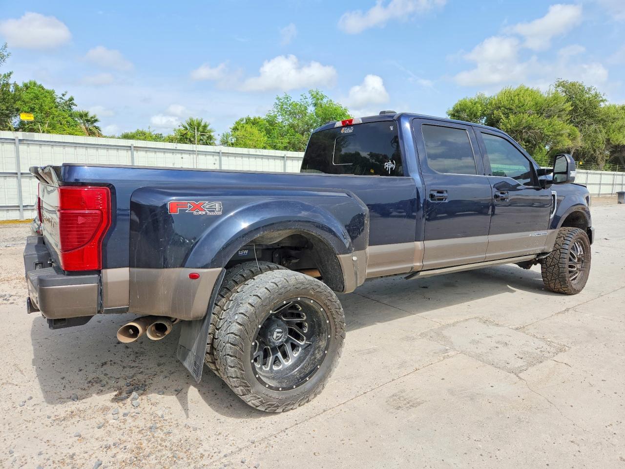 2022 FORD F350