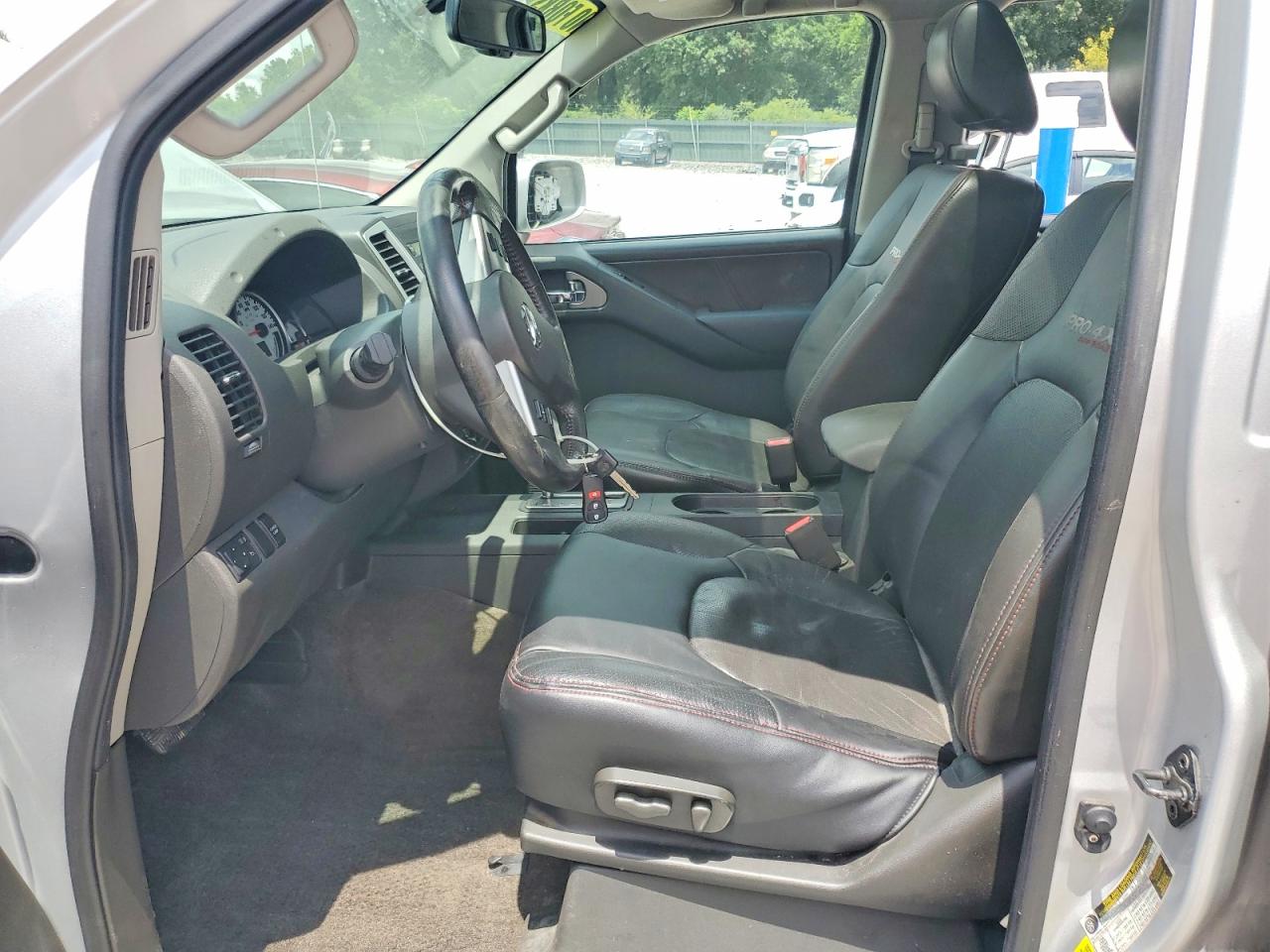 2012 NISSAN FRONTIER