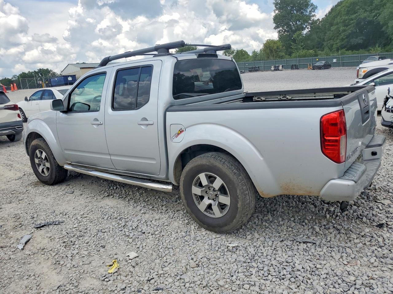 2012 NISSAN FRONTIER