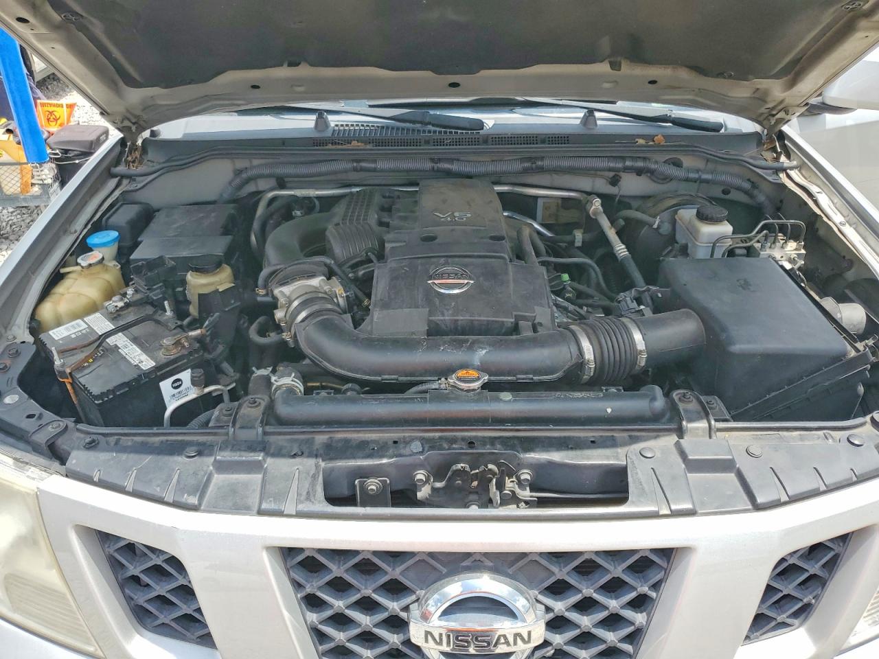2012 NISSAN FRONTIER
