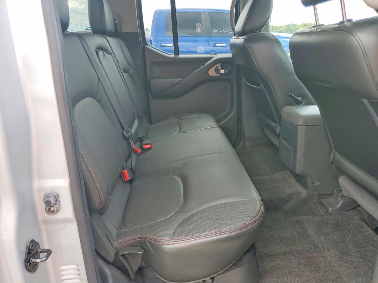 2012 NISSAN FRONTIER