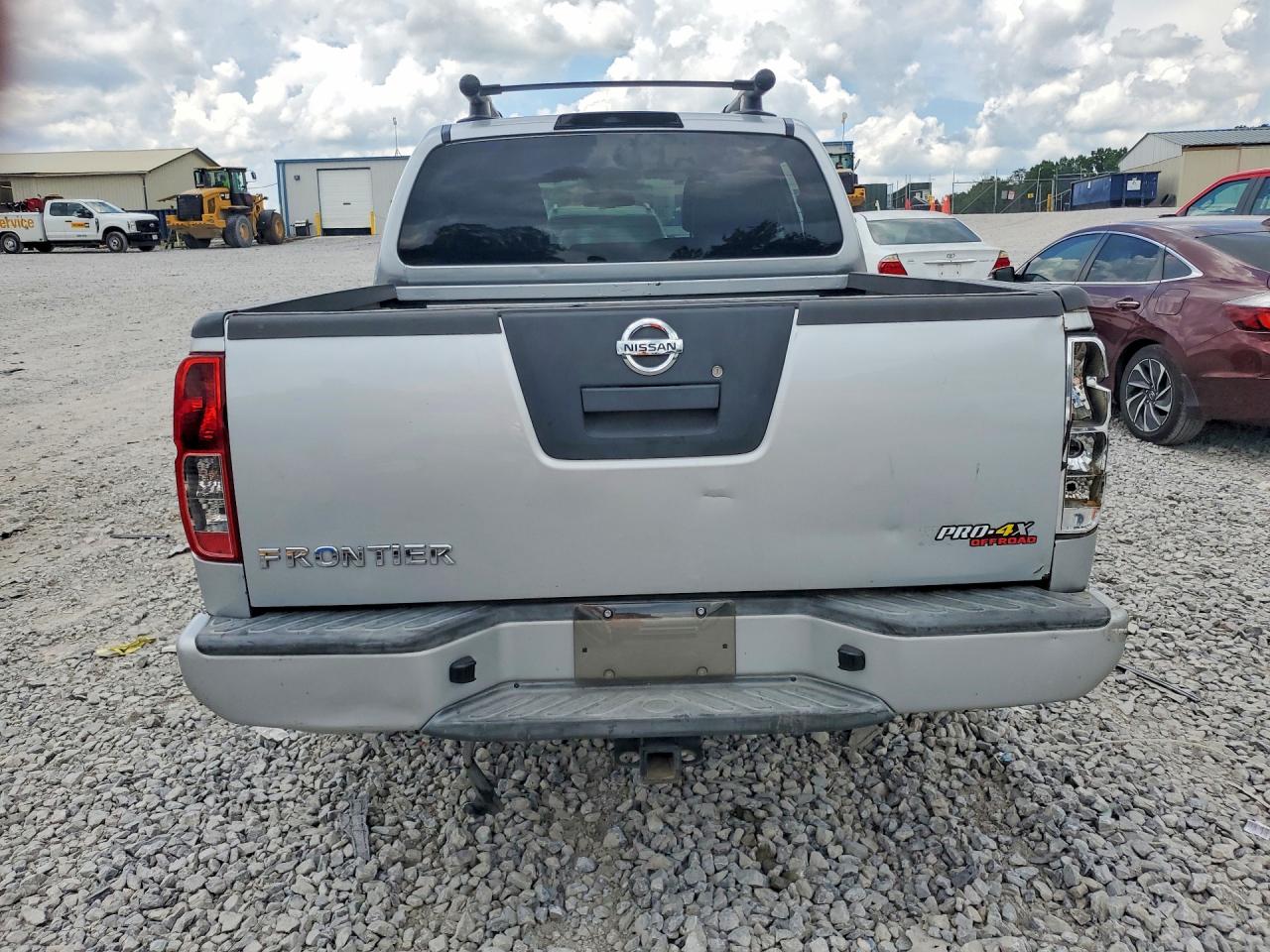 2012 NISSAN FRONTIER