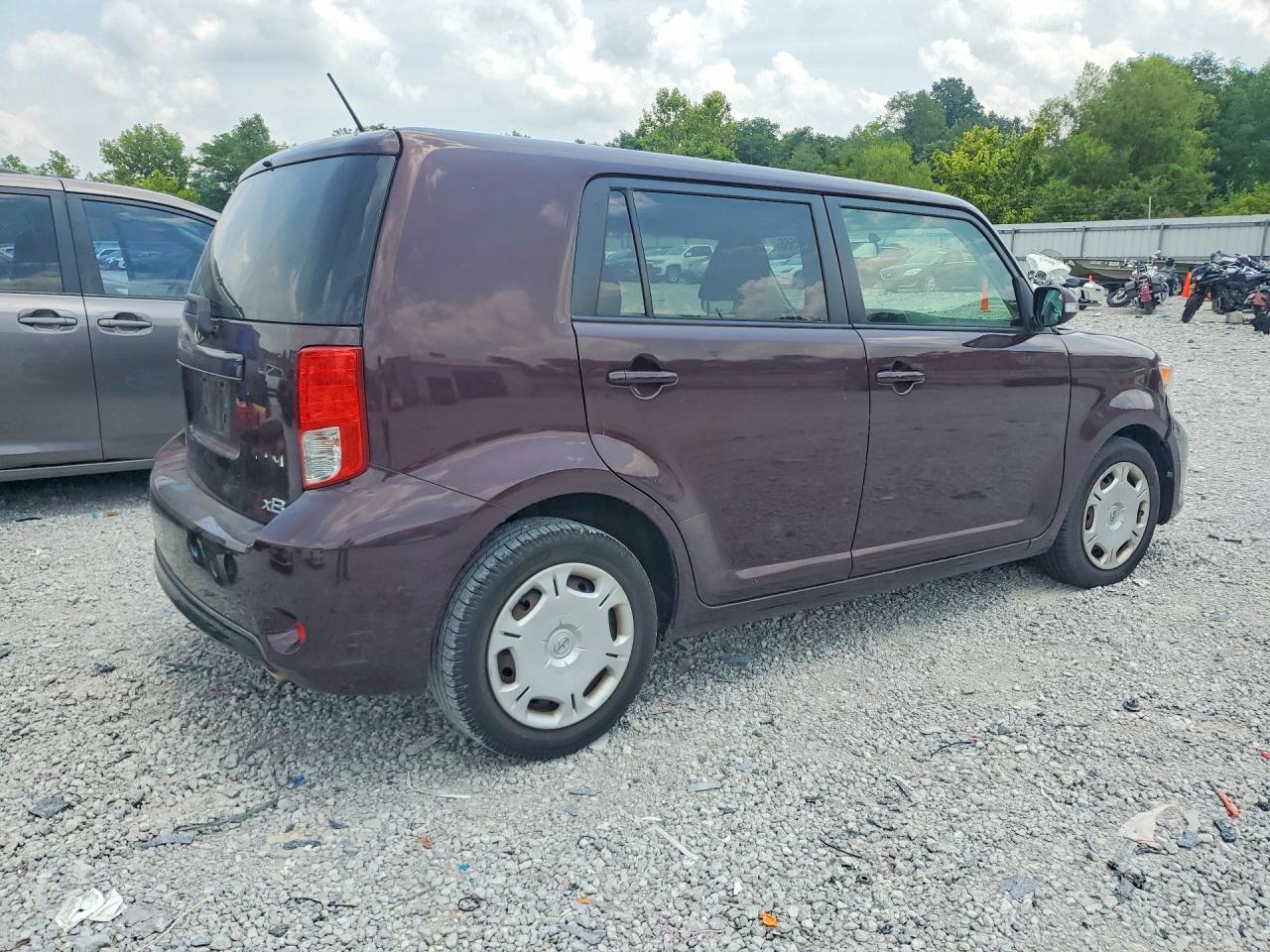 2014 SCION XB