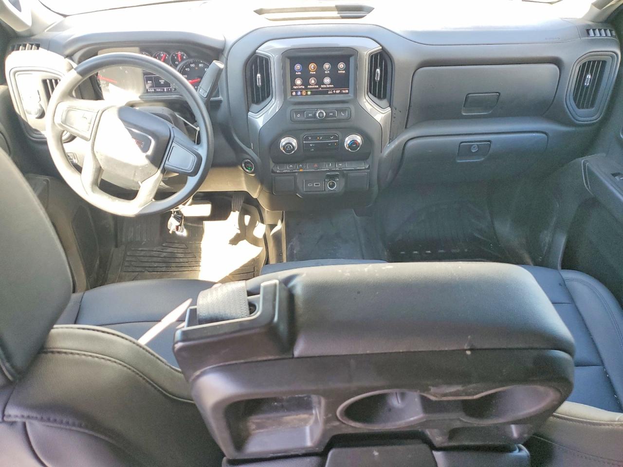 2024 GMC SIERRA