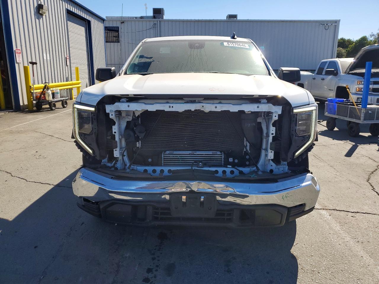 2024 GMC SIERRA
