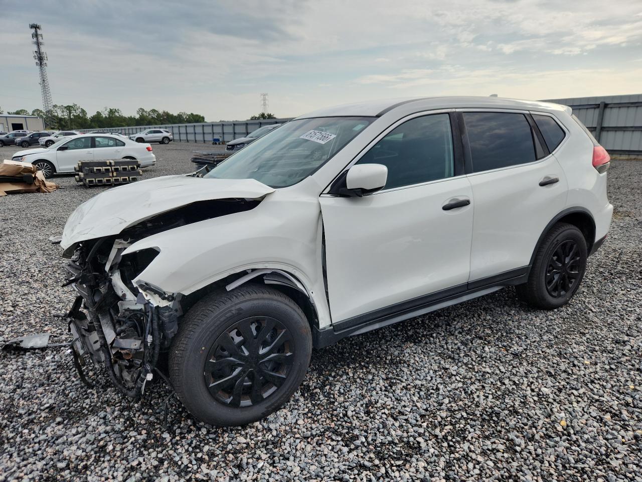 2017 NISSAN ROGUE
